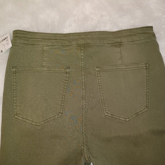 We the free. Women's size 29. Just Float On Flare. Army Green. - Picture 4 of 7